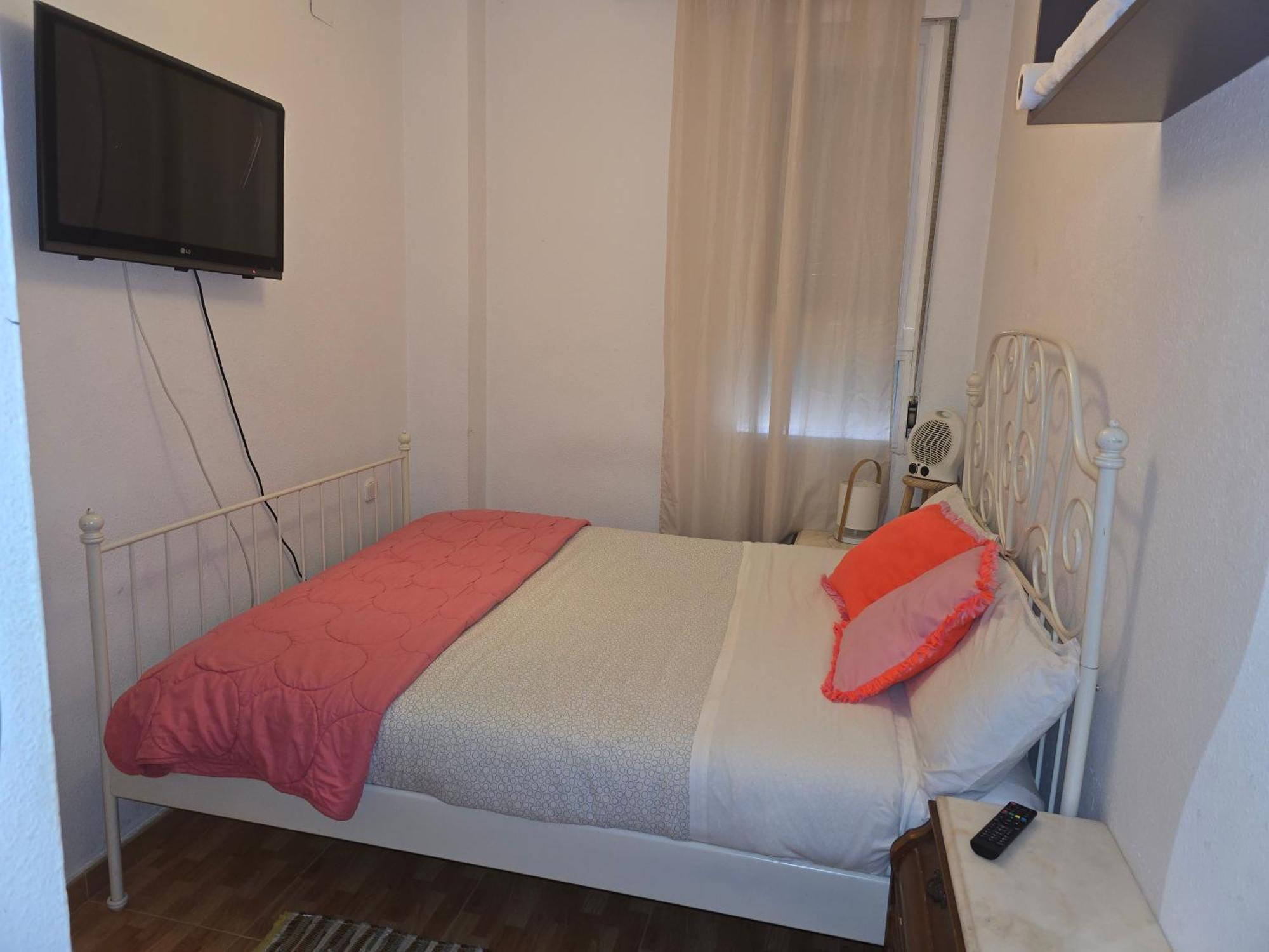 Acogedoras Habitaciones En Madrid Buitenkant foto